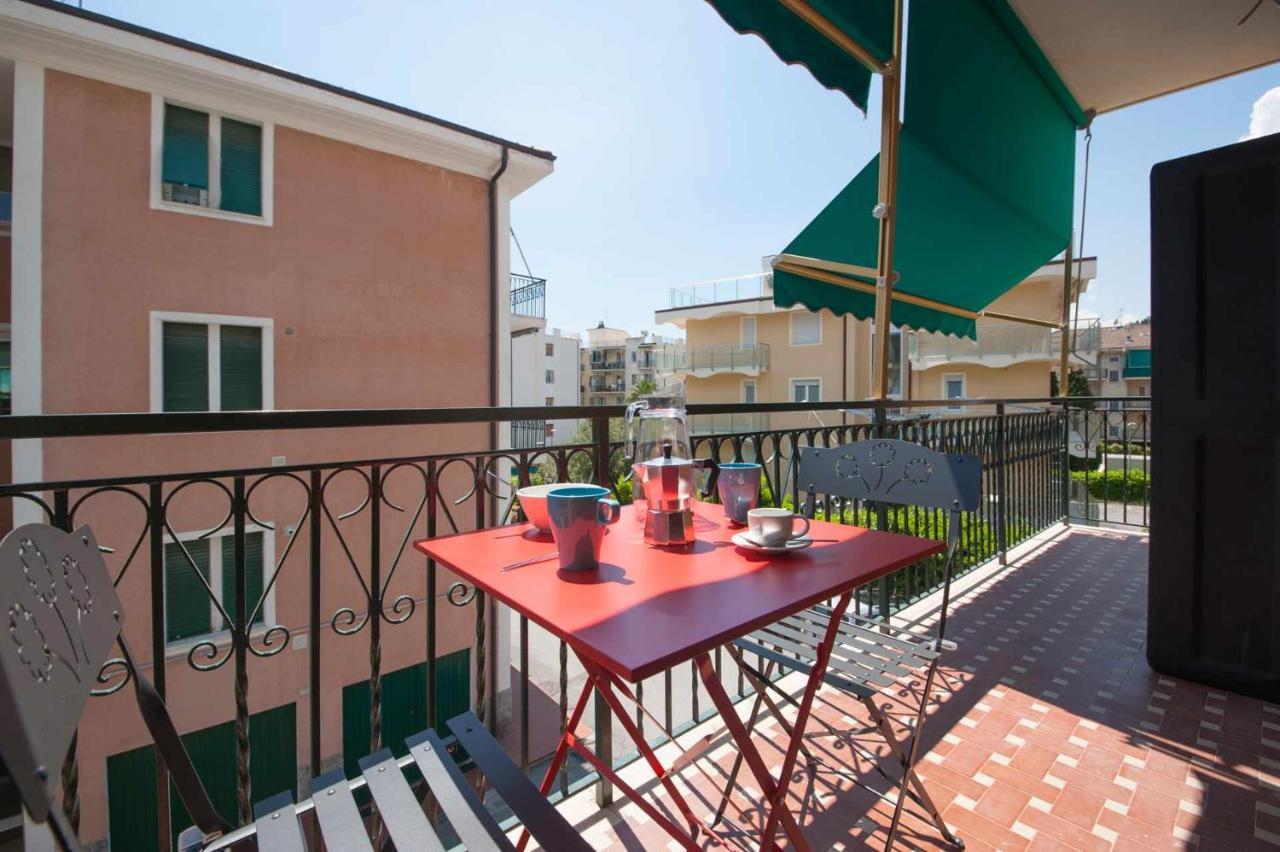 Cipriani 5 Rivieraholiday Pietra Ligure Exterior foto